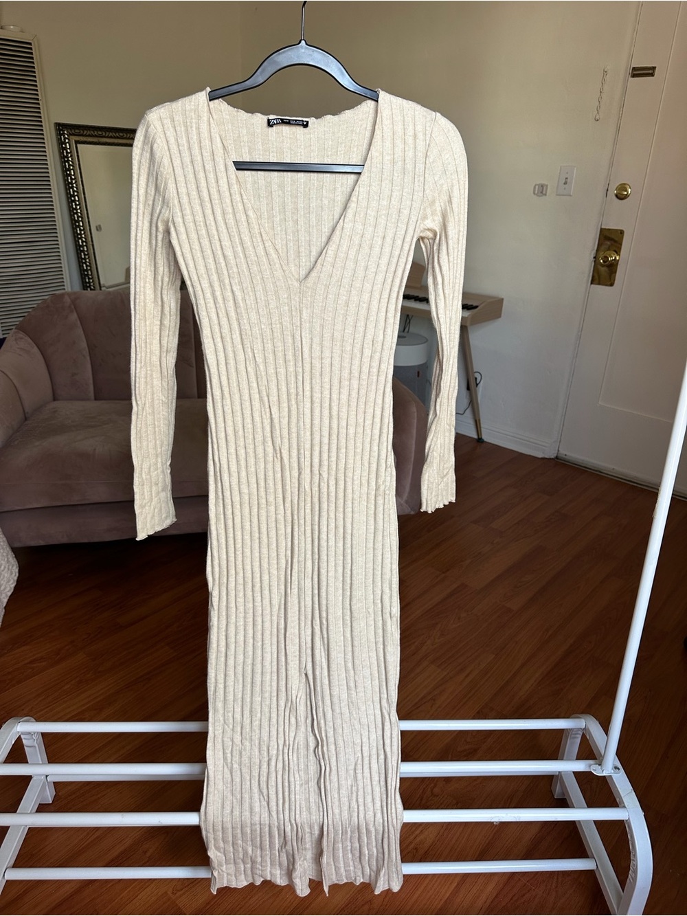 Zara Cream Ribbed V-Neck Maxi Dress